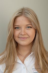 Karina Moos Karina Moos